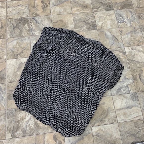 VINCE Silk Georgette Blouse - Picture 4 of 8